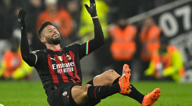Oliver Giroud Milan Champions League Tottenham Octavos de Final