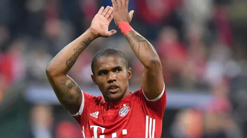 Douglas Costa fue ofrecido al América, Pumas y León