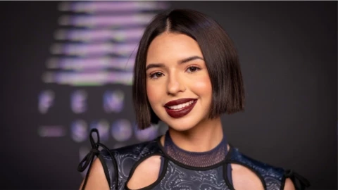 Fortuna de Ángela Aguilar y mansión en California