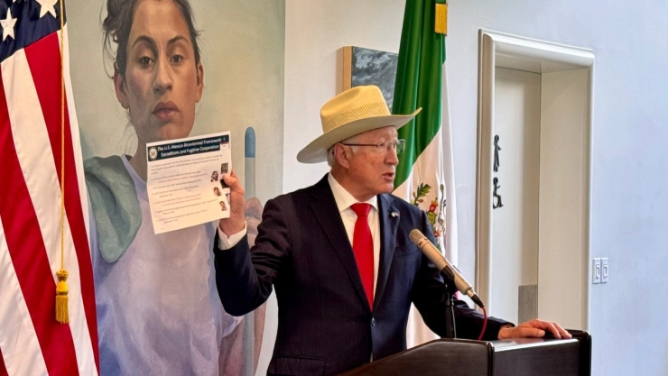 Ken Salazar dijo que siempre se ha trabajado con el máximo respeto a la soberanía de México.