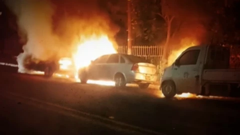 violencia colima vehiculos incendiados.jpg