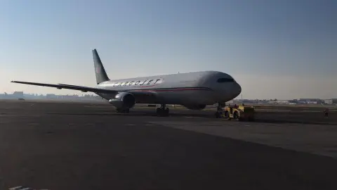 Segundo embarque de vacunas contra la Covid-19 llega a México.