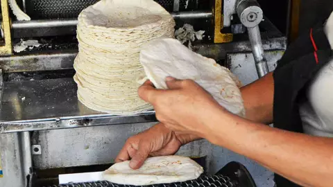 ¡Paga lo justo! Este es el precio de la tortilla en México