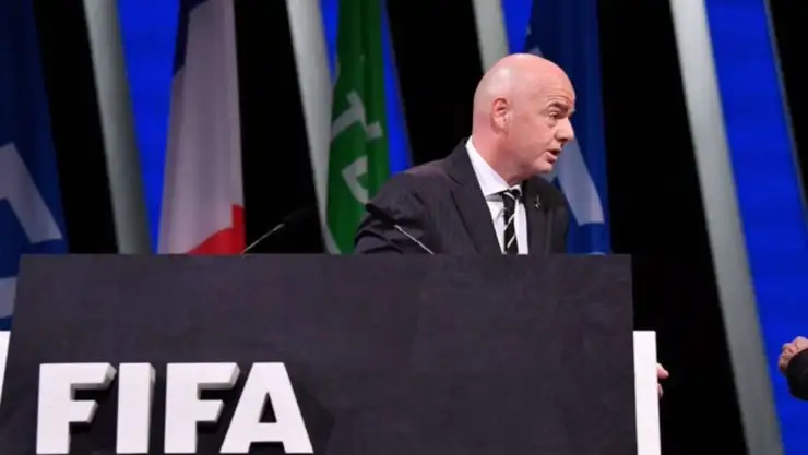 infantino-covid-19-fifa-.jpg