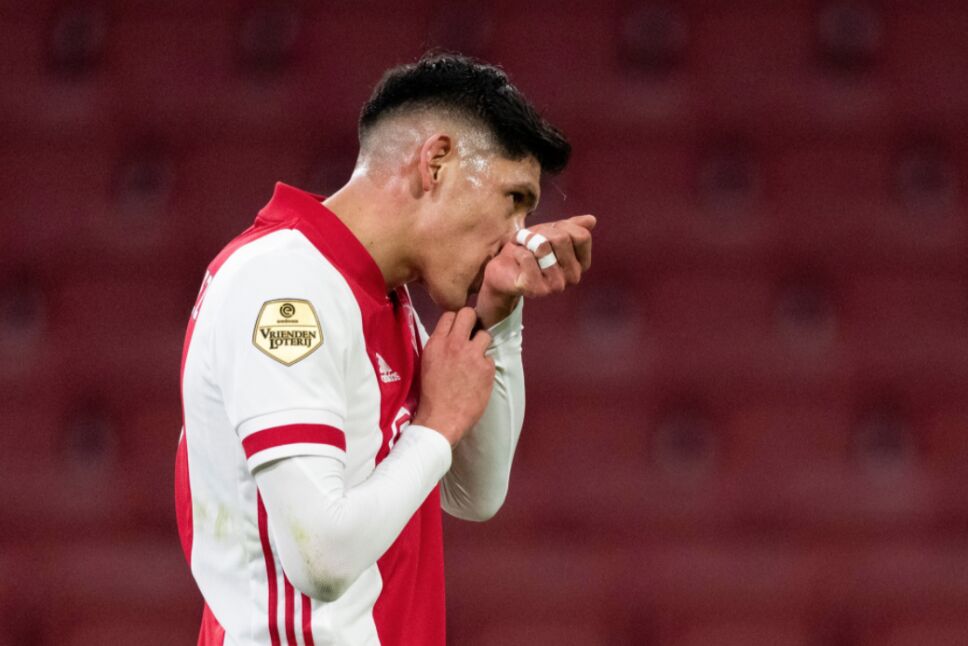 Edson Álvarez Ajax defensa