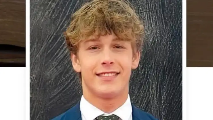 joven-actor-cine-muere-salir-expulsado-automovil