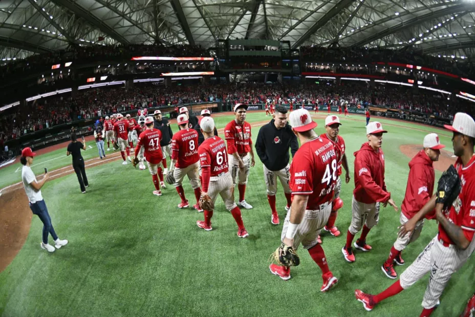 Diablos Rojos del México vencen a Tigres y avanzan en playoffs