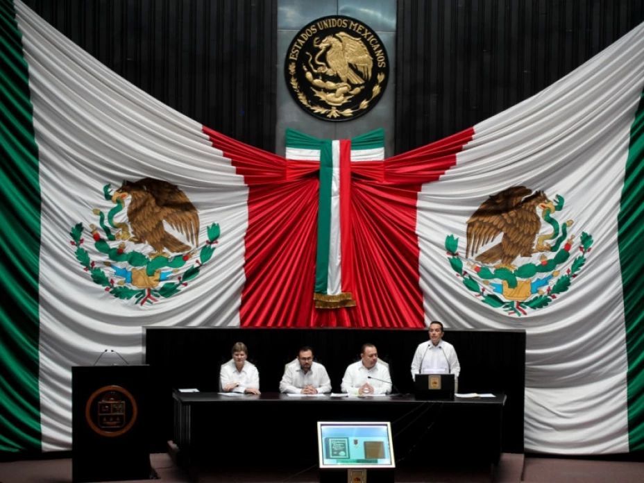 Carlos Joaquín González