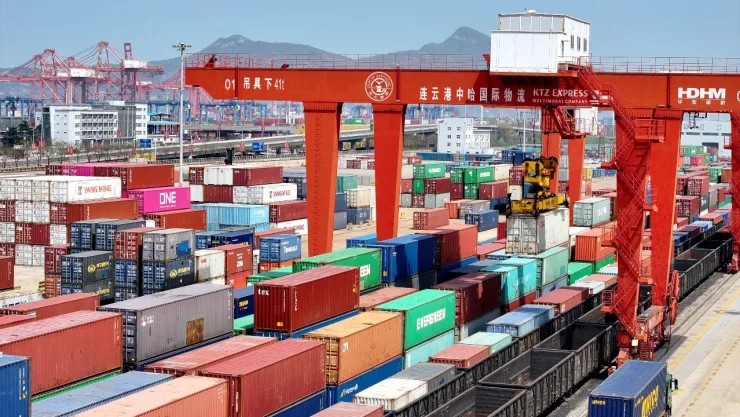 ¿Qué pasa con los aranceles de Trump a China y al mundo entero?