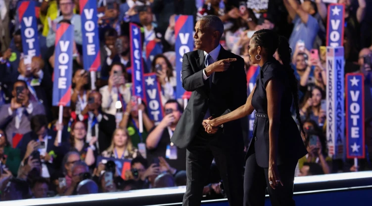 Barack Obama y Michelle Obama en la Convención Nacional Demócrata de 2024.