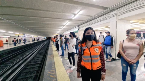 El Metro CDMX dio inicio un operativo de vigilancia en sus instalaciones para evitar que los usuarios trasladen pirotecnia.