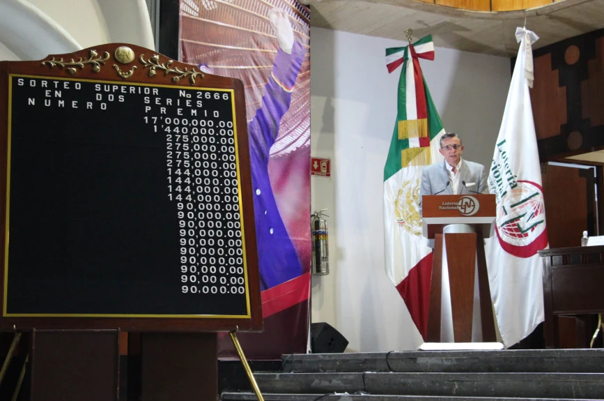 Así se vivió el sorteo conmemorativo por los 30 años de A Quien Corresponda.