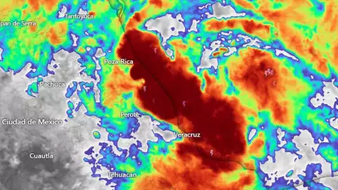 ciclon tropical 94L.