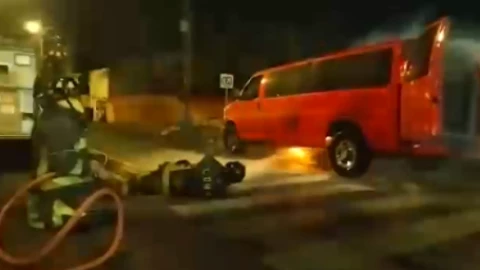 INCENDIO CAMIONETA.png