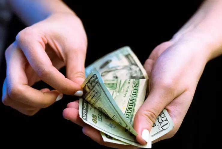 ¿Cuál es el precio del dólar hoy en Cancún 8 de mayo de 2023?