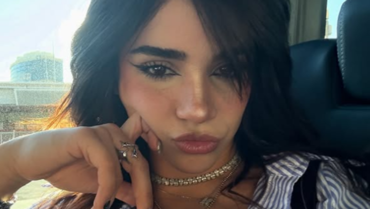 alana flores-gato.png