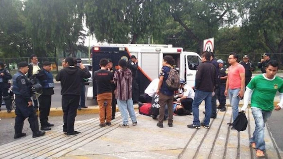 Luego del ataque, los hombres que estaban en el automóvil se dieron a la fuga