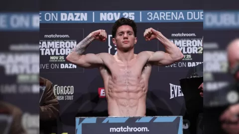 Boxeador John Cooney muere tras lesión cerebral durante pelea