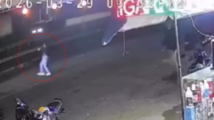 mujer arrollada por tráiler en Colombia