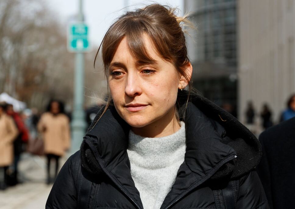 allison mack.jpg