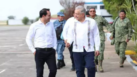 AMLO y Mauricio Vila visitan obras del Tren Maya