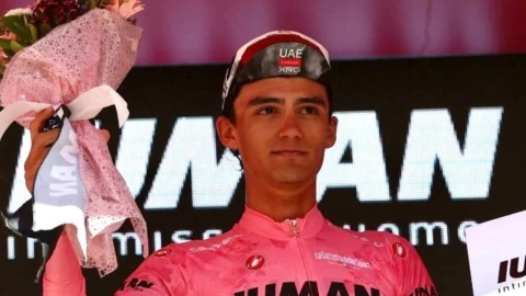 Un bajacaliforniano es líder del Giro D’Italia, una de las mejores competencias del mundo: ¿por qué es histórico y quién es Isaac del Toro?