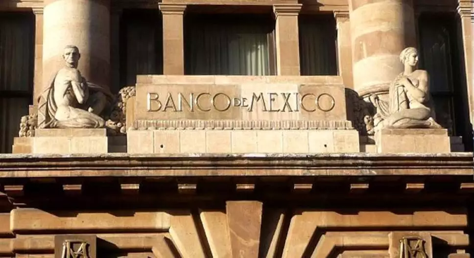 Se debe buscar un acuerdo para no afectar la autonomía de Banxico: AMLO