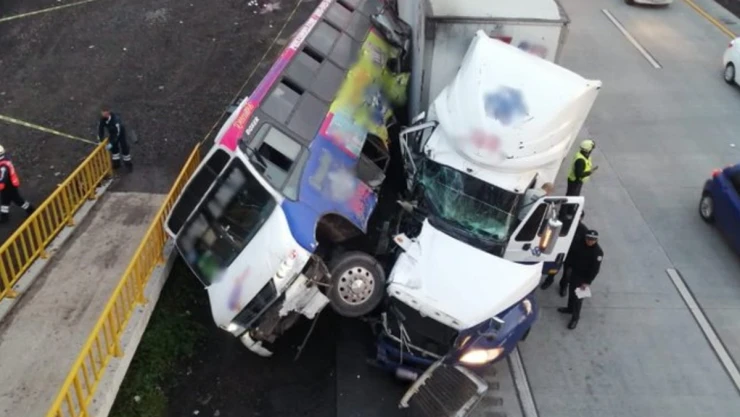 autopista México-Querétaro accidente muertos.jpg