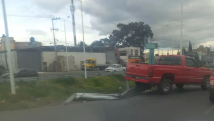 Reportan accidente cerca de puente de la Central de Abasto en Puebla hoy: hay bloqueo de un carril