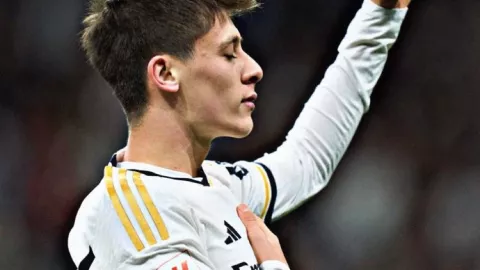 Arda Güler celebrando un gol con la camiseta del Real Madrid