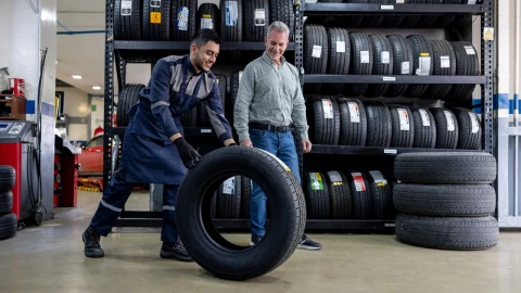 ¿Estás buscando cambiar tus llantas? La oferta de Walmart te lo permite