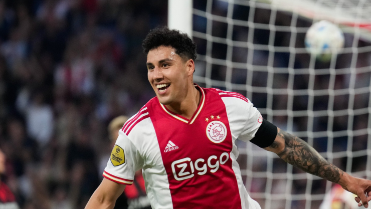 Jorge Sánchez en su primera asistencia con el Ajax