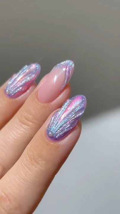 6 diseños de uñas con efecto sirena para lucir junto a un buen bronceado en primavera-verano