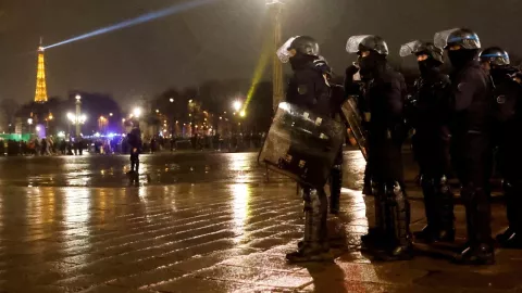 calles con fuego debido a las protestas