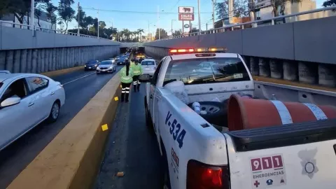CIERRAN carriles centrales de avenida Vallarta y Rafael Sanzio; a esto se debe el caos vial