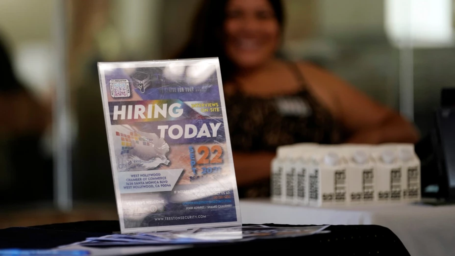 Feria de empleo en West Hollywood, Los Ángeles, EU.