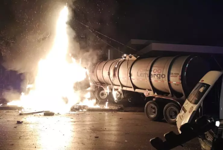 Edomex coacalco pipa choque