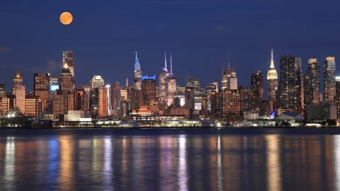 Panorámica de Nueva York de noche.