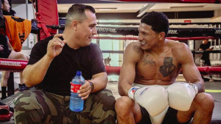 Miguel Alacr&aacute;n Berchelt vs &Oacute;scar Valdez por La Casa del Boxeo