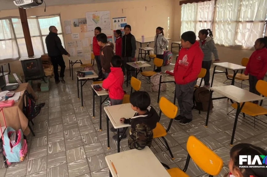 Estudiantes de la comunidad de La Silla en Durango.