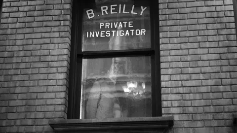 Revelan NUEVAS imágenes de la serie live action de Spider-Noir con Nicolas Cage