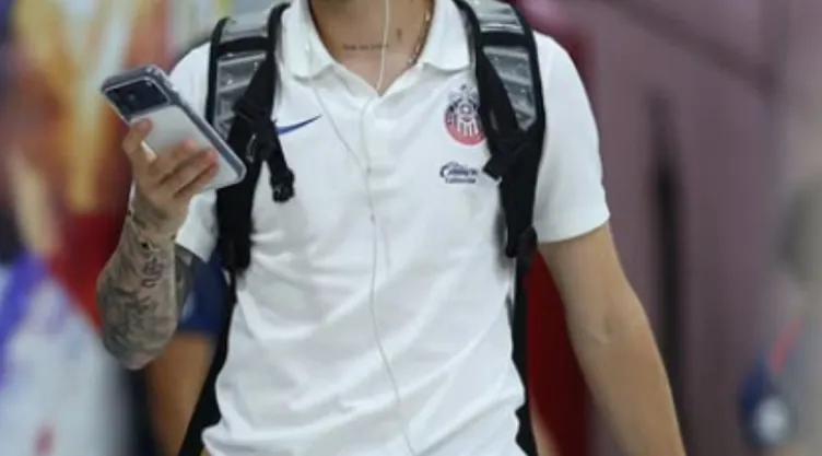 jordan-carrillo-chivas-acechan-cruz-azul-pumas-clausura-2027