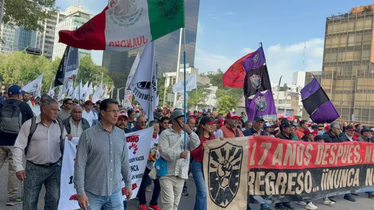 Colapso en Paseo de la Reforma: Integrantes del SME inician marcha rumbo al Zócalo CDMX; afectaciones y alternativas viales