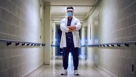 canada-vacuna-pfizer (1).jpg