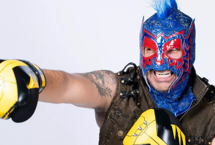 Escorpión Dorado y Fabiola Martínez