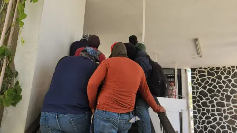 Toman el Palacio Municipal de Ahome ante nombramiento de nuevo alcalde