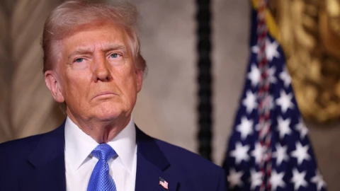 China responde a los aranceles de EE. UU. y niega responsabilidad en la crisis del fentanilo