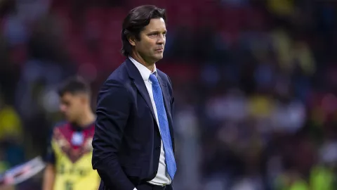 Santiago Solari sale del América