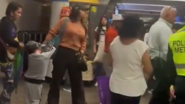 mujer-policias.png