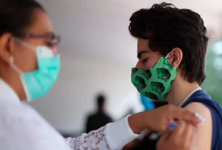 vacunación de dosis de refuerzo en Cancún para 18 años